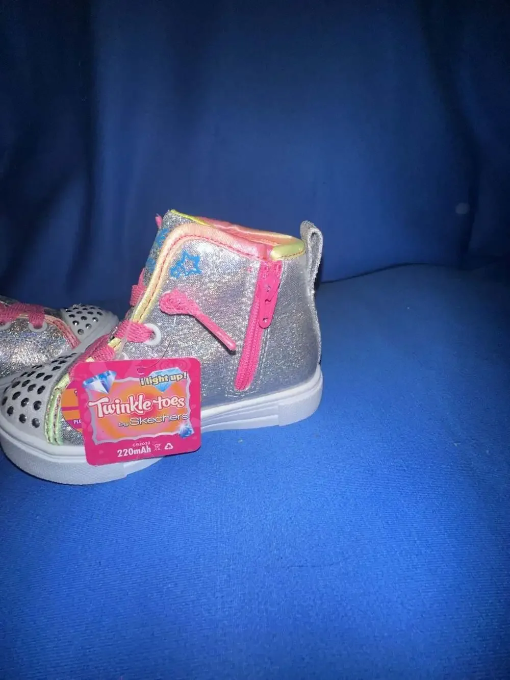 Skechers Unisex-Child Twinkle Sparks-Star Glitz Sneaker, Silver/Multi, 6C